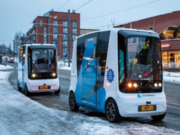 Effects of an automated shuttle bus on urban traffic in Tampere, Finland